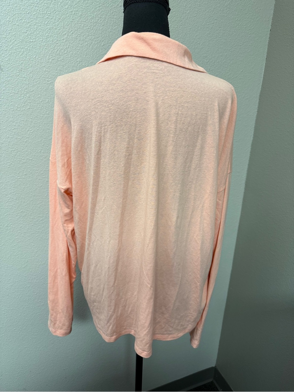 J.Crew Peach Stretch Linen Polo Top Large Relaxed Coastal Preppy Chic - Picture 6 of 10
